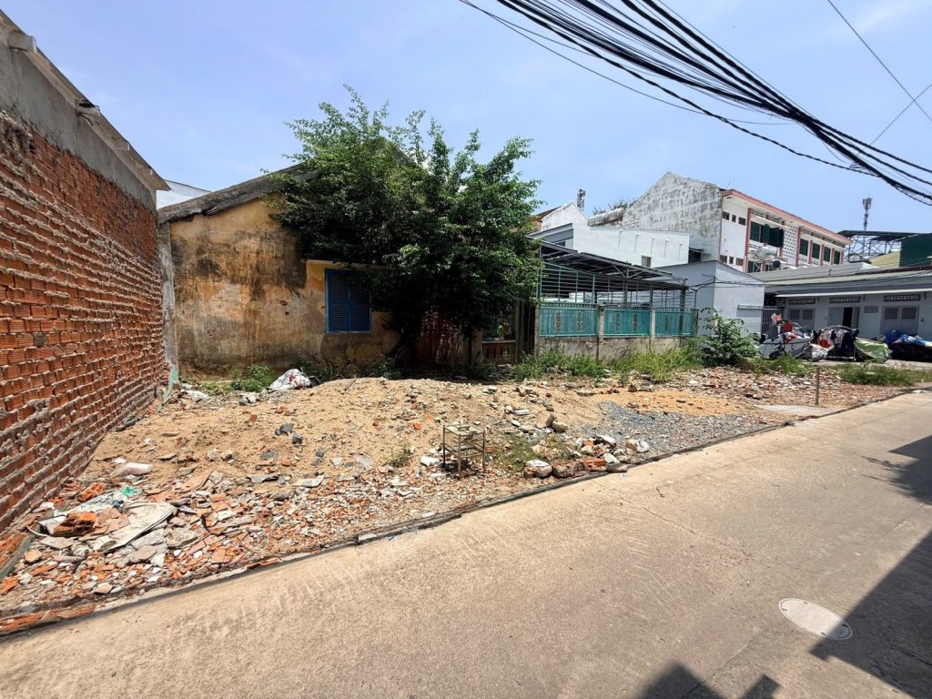 Đất bán sát mặt tiền đường 2 Tháng 4 Nha Trang 72m², sổ hết lộ giới, giá 2 tỷ 950 - ảnh 2