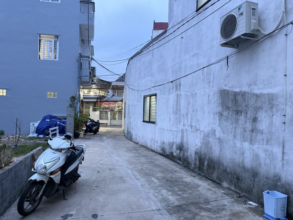 Đất bán hẻm Dương Hiến Quyền Nha Trang 69m², cách biển Phạm Văn Đồng 50m - ảnh 1