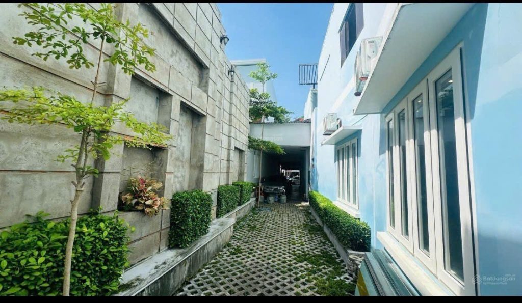 Nhà bán Mai Xuân Thưởng Vĩnh Hòa Nha Trang 105m², mặt tiền đường 20m, cách biển 500m - ảnh 1