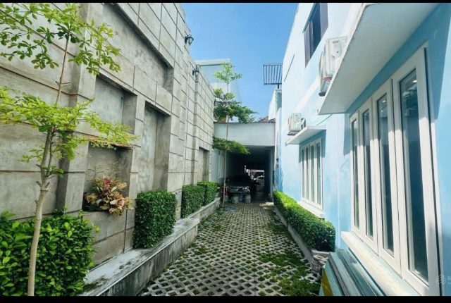 Nhà bán Mai Xuân Thưởng Vĩnh Hòa Nha Trang 105m², mặt tiền đường 20m, cách biển 500m
