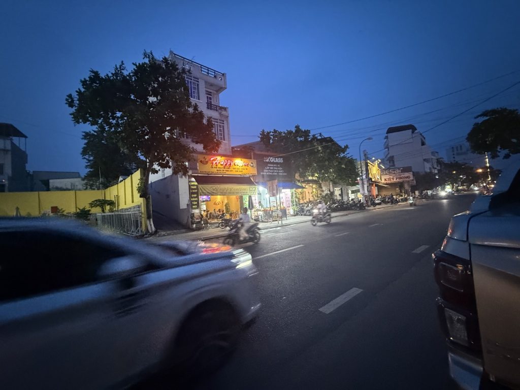Nhà bán mặt tiền Tôn Thất Tùng Nha Trang 162m², ngang 9,6m, cách biển 400m - ảnh 2