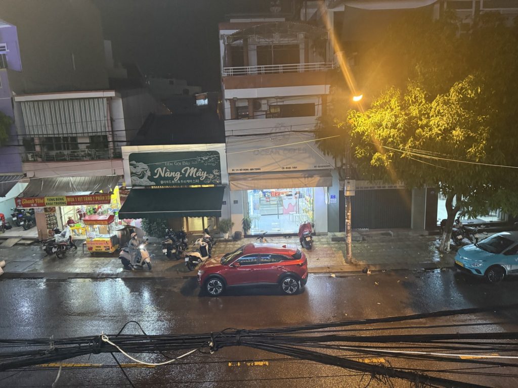 Nhà bán mặt tiền đường Dã Tượng Nha Trang 155,8m², cách biển 400m, đất ở đô thị - ảnh 1