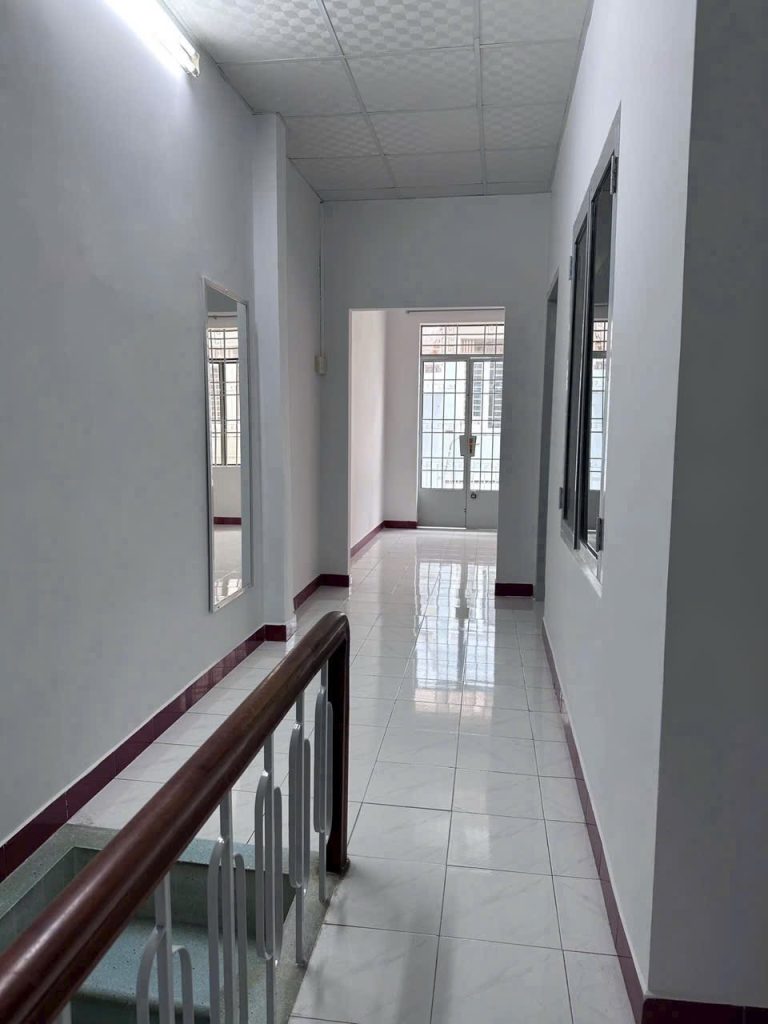 Nhà bán hẻm Trần Nhật Duật Nha Trang 77,9m², 3 phòng ngủ, đã hoàn công trên sổ - ảnh 3