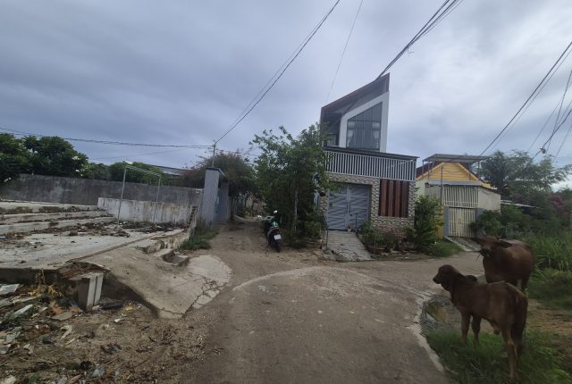 Đất bán kế chợ Vĩnh Hải Nha Trang 74m², đã có giấy phép xây 3 lầu, 1 tỷ 850