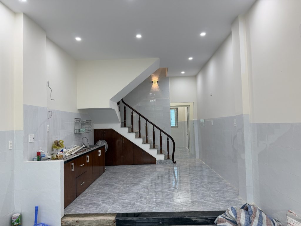 Nhà bán mặt tiền Bùi Huy Bích Nha Trang 60m², 3 tầng 5 phòng ngủ, khu Hòn Xện - ảnh 2