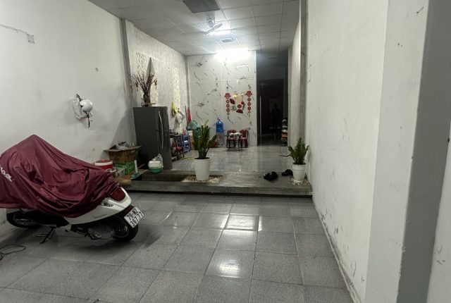 Nhà bán mặt phố 861 Lê Hồng Phong Nha Trang 97m², view sông, vỉa hè 3m