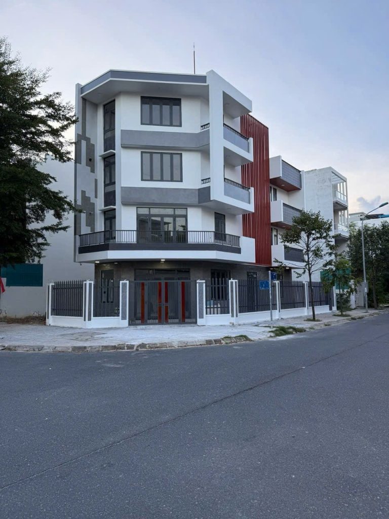 Nhà bán khu đô thị An Bình Tân Nha Trang 160m², 4 tầng có thang máy, lô góc - ảnh 1