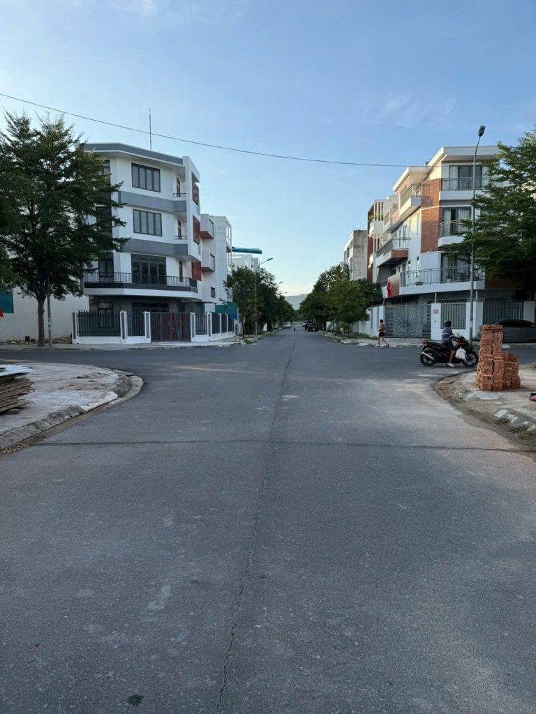 Nhà bán khu đô thị An Bình Tân Nha Trang 160m², 4 tầng có thang máy, lô góc - ảnh 3