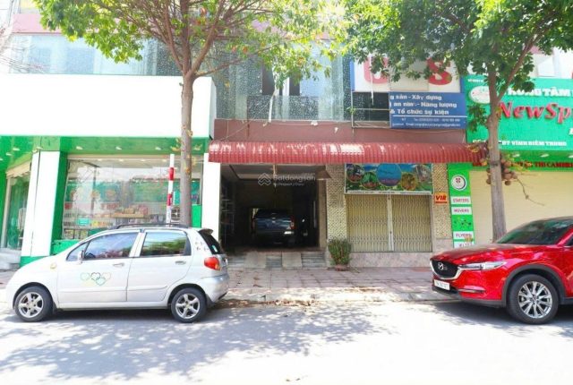 Nhà bán khu đô thị Vĩnh Điềm Trung Nha Trang 216m², 4 tầng thang máy, đường 20m