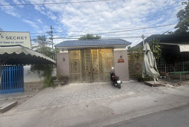 Nhà bán đường Bình Hòa Nam Nha Trang 328m², villa 2 tầng, cách biển 9km