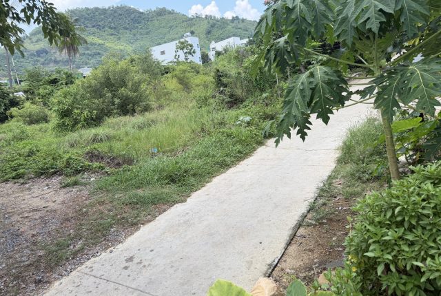 Nhà bán Vĩnh Thành Nha Trang 127m², hai mặt tiền, gác lửng 4 phòng ngủ