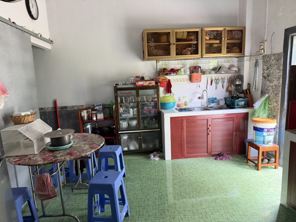 Nhà bán Vĩnh Thành Nha Trang 127m², hai mặt tiền, gác lửng 4 phòng ngủ - ảnh 2