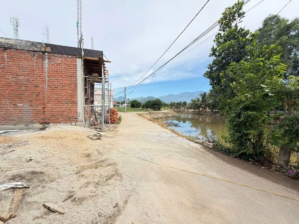 Đất bán Diên Điền Diên Khánh 80m², lô góc hai mặt tiền, chưa tới 1 tỷ - ảnh 1