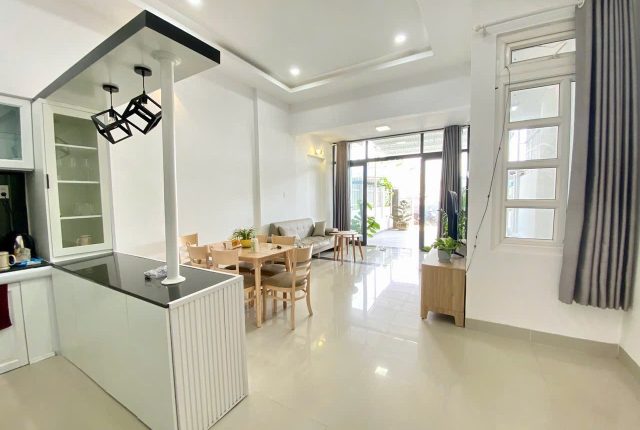 Nhà bán Phú Ân Nam Diên Khánh 141m², cấp 4 sân rộng, ô tô vào nhà