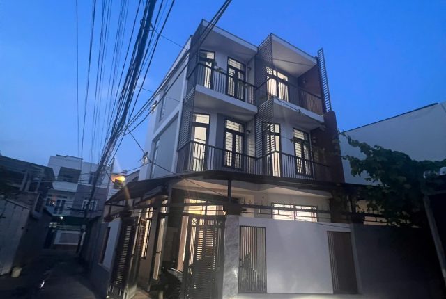 Nhà bán Vĩnh Điềm Nha Trang 62,5m², căn góc 3 tầng, đang cho thuê 15 triệu