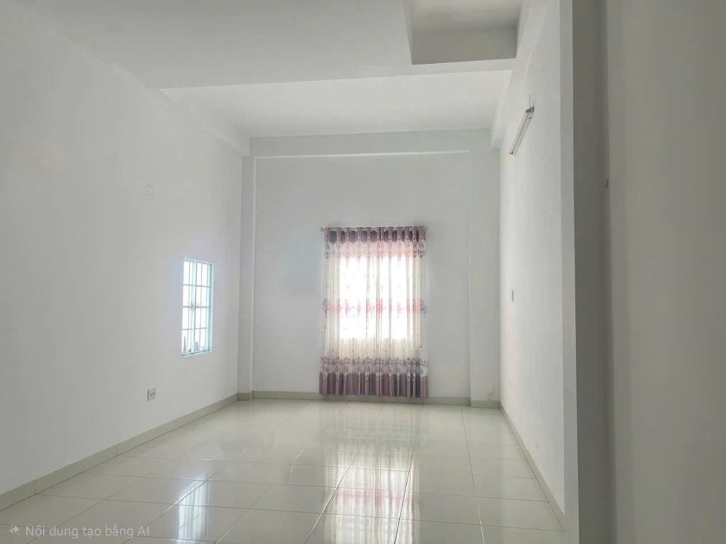 Nhà 2,5 tầng đường Dã Tượng, Nha Trang 84,7m², cách biển 20m - ảnh 1