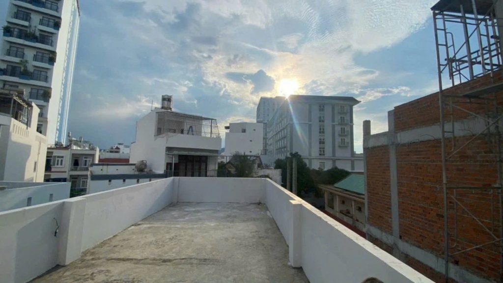 Nhà 2,5 tầng đường Dã Tượng, Nha Trang 84,7m², cách biển 20m - ảnh 2