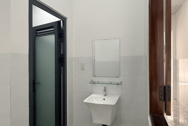 Nhà cấp 4 tổ 12 Hòa Trung, Bắc Nha Trang 97,9m² ngang 5m, đường xe hơi 8m