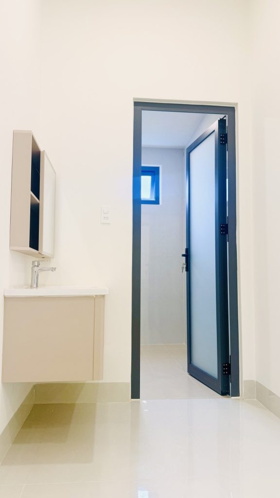 Nhà 2 tầng Đông Dinh, Diên Toàn, Diên Khánh 90,6m² ngang 5,7m, ô tô ngủ trong nhà - ảnh 3