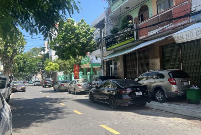 Nhà 2 tầng mặt tiền Hoàng Văn Thụ, Nha Trang 112m², 6 phòng làm việc