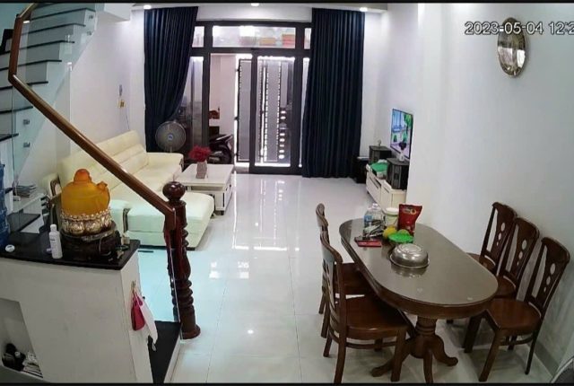 Nhà 3 tầng đường Nguyễn Chích, Bắc Nha Trang 70m² ngang 5m, đi bộ ra biển