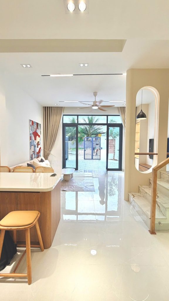 Nhà 2 tầng Đông Dinh, Diên Toàn, Diên Khánh 87,4m² ngang 5,5m, 3 phòng ngủ - ảnh 1