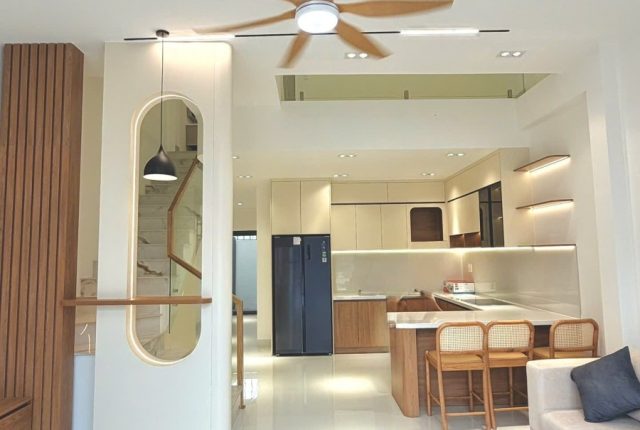 Nhà 2 tầng Đông Dinh, Diên Toàn, Diên Khánh 86,4m² ngang 5,5m, nhà mới