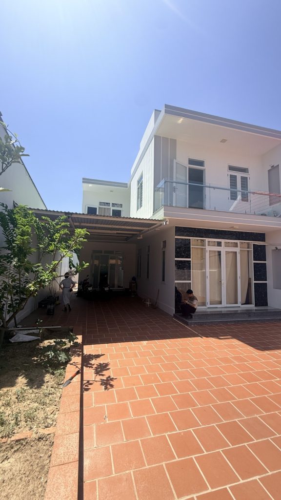 Biệt thự vườn Phù Sa, Xuân Ngọc, Nha Trang 222m² ngang 10m, sân đậu 6 ô tô - ảnh 2