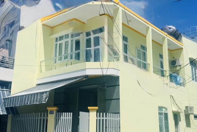 Nhà 2 tầng lô góc đường Ngô Văn Sở, Hòn Xện, Bắc Nha Trang 76,2m², cách biển 300m
