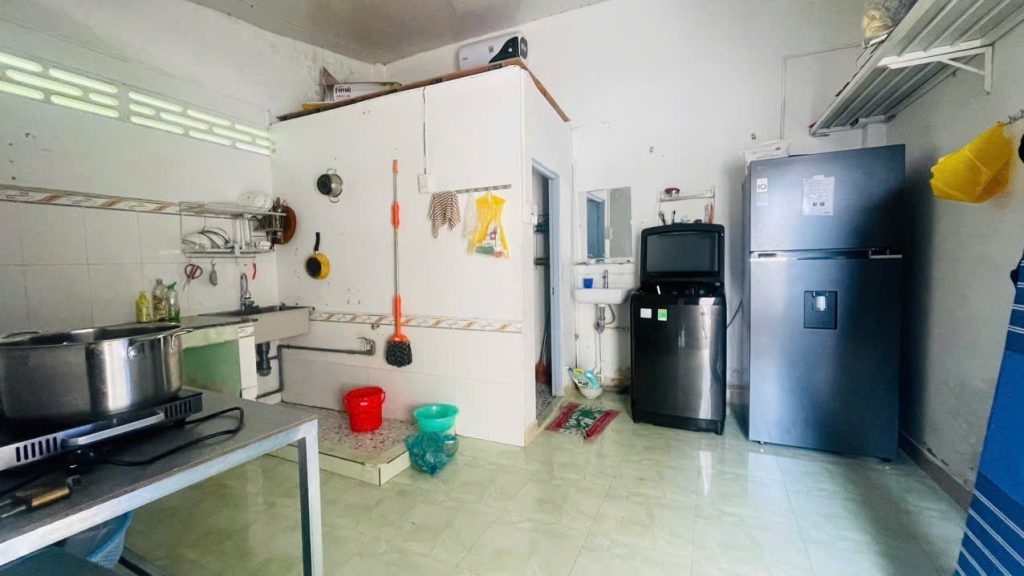 Nhà cấp 4 gác lửng tổ 19 Trường Phúc, Vĩnh Phước, Nha Trang 51,2m², đường ô tô 8m - ảnh 1