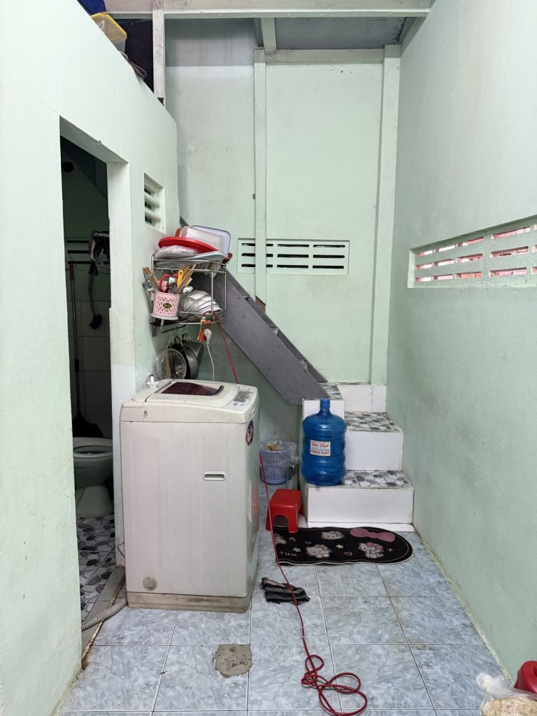 Nhà 2 tầng đường Tân Trang, Nha Trang 16m², gần sông gần biển, đang cho thuê - ảnh 2