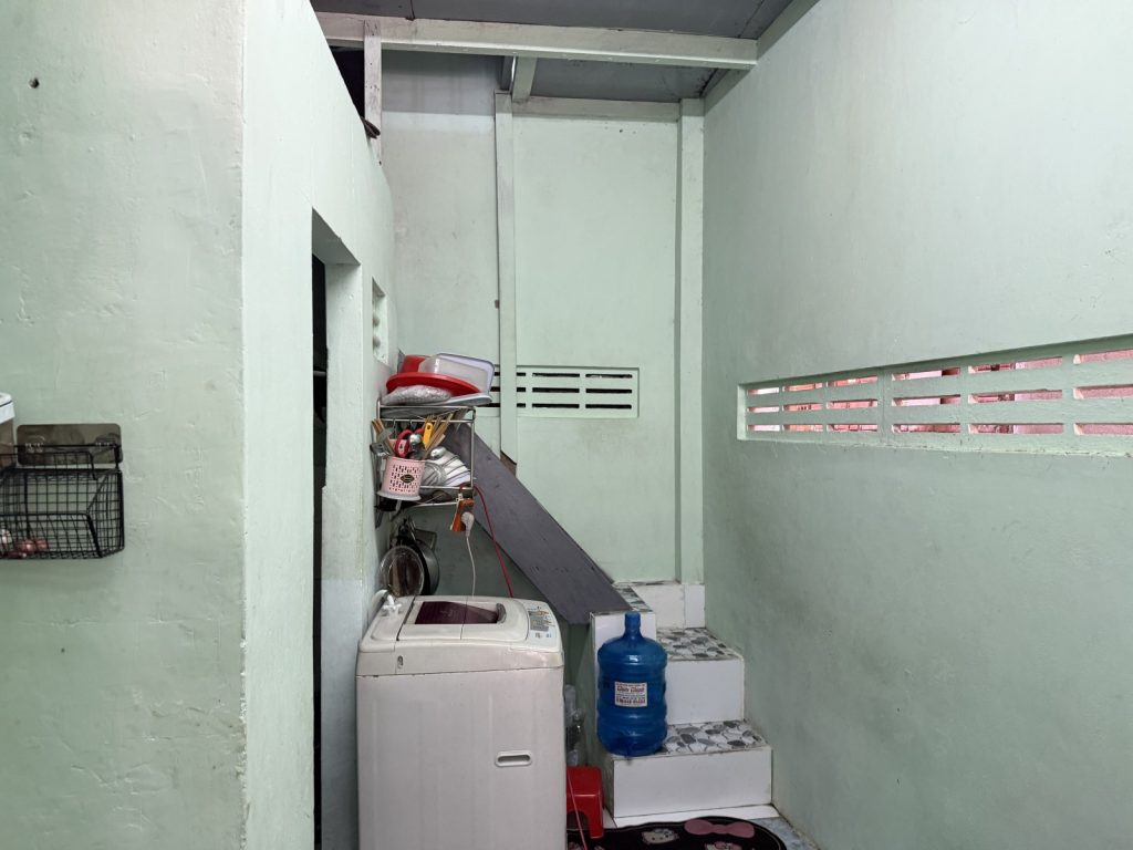 Nhà 2 tầng đường Tân Trang, Nha Trang 16m², gần sông gần biển, đang cho thuê - ảnh 3