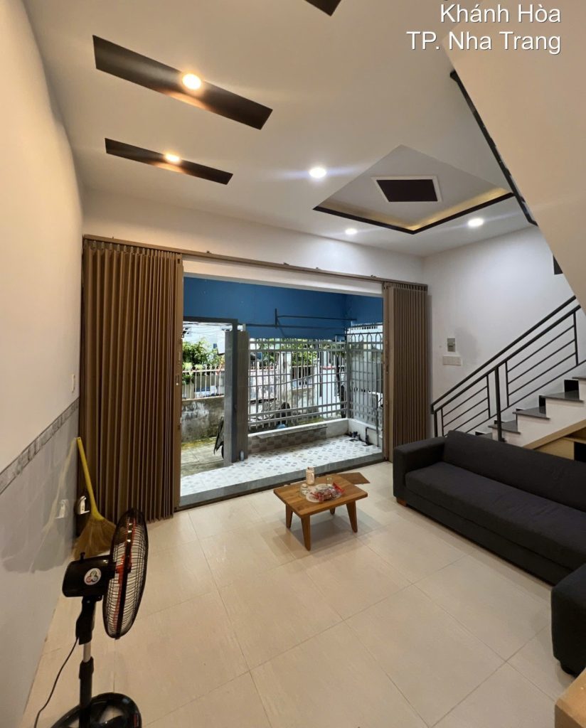 Nhà 2 tầng tổ 12 Vĩnh Hội, Nha Trang 41,3m², cách ga Nha Trang 3 phút - ảnh 1