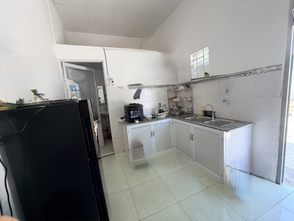 Nhà cấp 4 Hòn Rớ II, Phước Đồng, Nha Trang 75m², 2 mặt tiền, sau nhà là công viên - ảnh 1