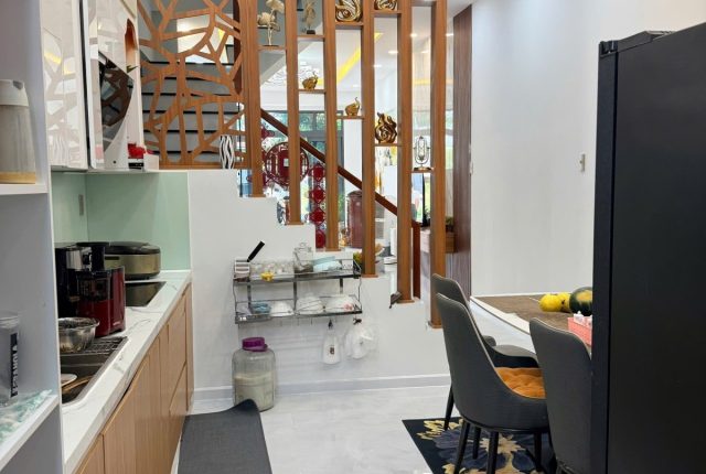 Nhà 4 tầng mặt tiền đường số 17, khu dân cư Đất Lành, Nam Nha Trang 66m²