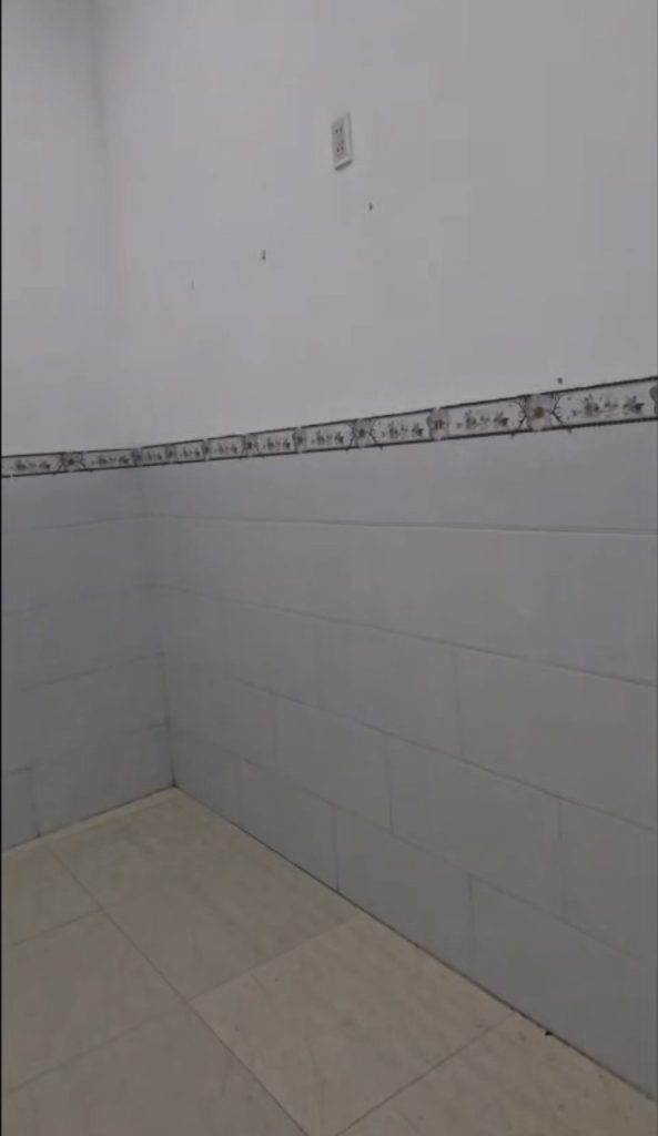 Nhà cấp 4 hẻm Lý Ông Trọng, Bắc Nha Trang 48m², cách biển Hòn Chồng 500m - ảnh 1