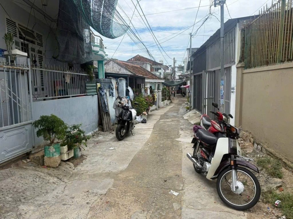 Nhà cấp 4 hẻm Lý Ông Trọng, Bắc Nha Trang 48m², cách biển Hòn Chồng 500m - ảnh 4