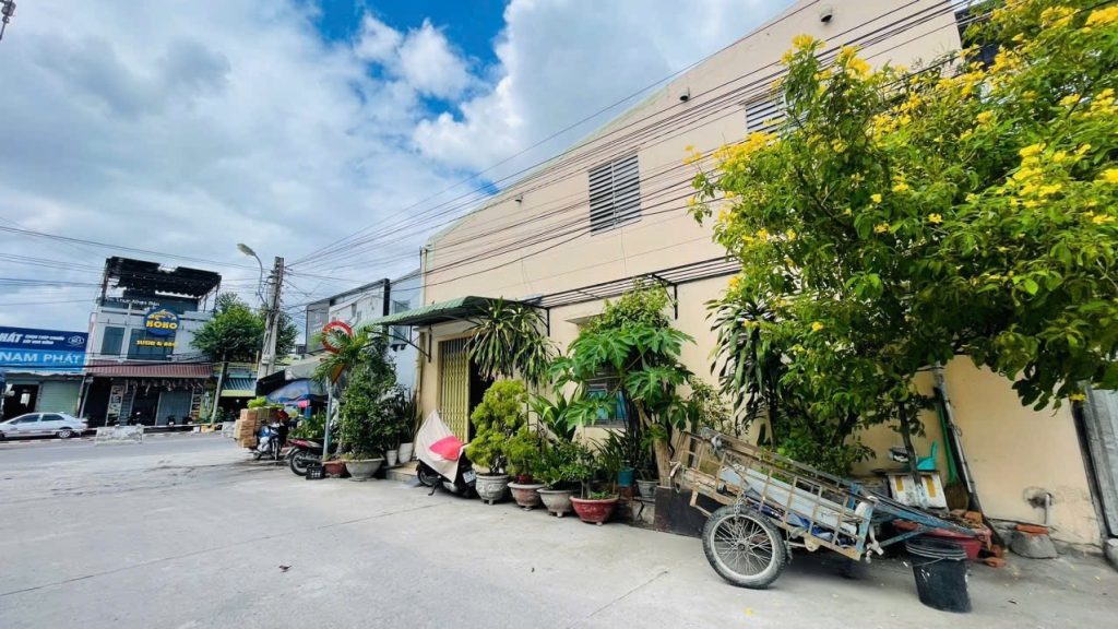 Nhà cấp 4 căn góc 869 Lê Hồng Phong, Nam Nha Trang 88,1m², có mặt bằng kinh doanh - ảnh 1