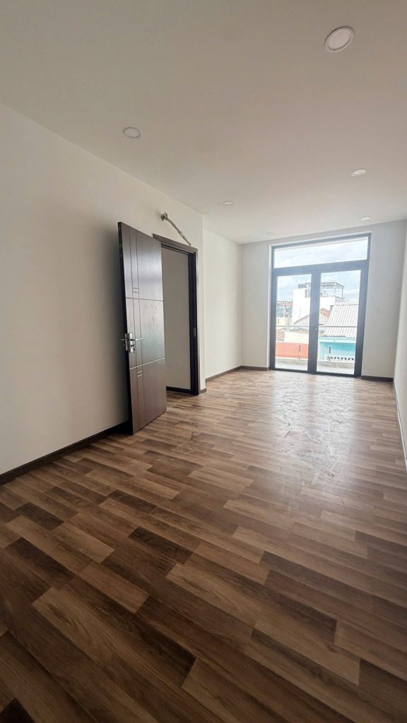 Nhà 4 tầng đường Cù Lao Trung, Bắc Nha Trang 72,5m² ngang 6,4m, đang cho thuê - ảnh 4